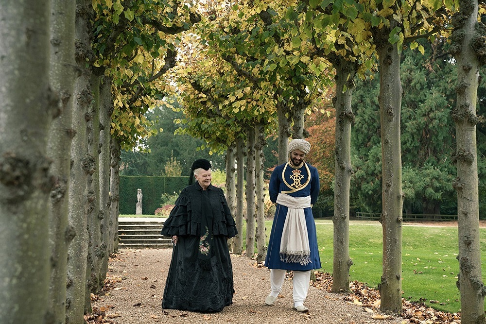 جودی دنچ و علی فاضل در فیلم سینمایی «ویکتوریا و عبدل»(Victoria & Abdul)